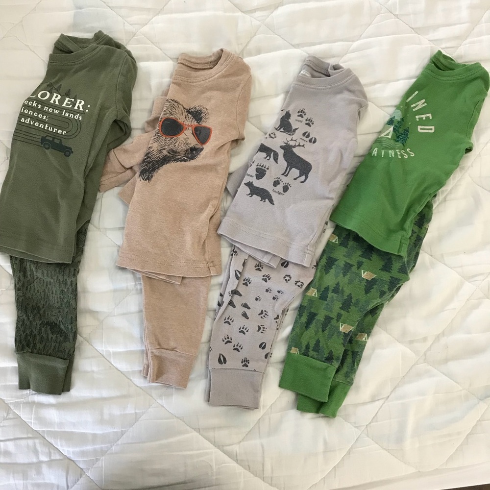 Old navy 12-18 months pjs